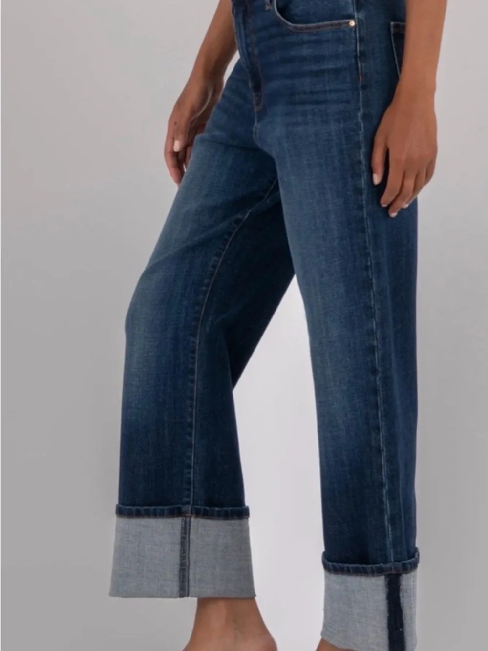 Kut from the Kloth Dark Blue Wide-Leg Cropped Jeans with Rolled Hem